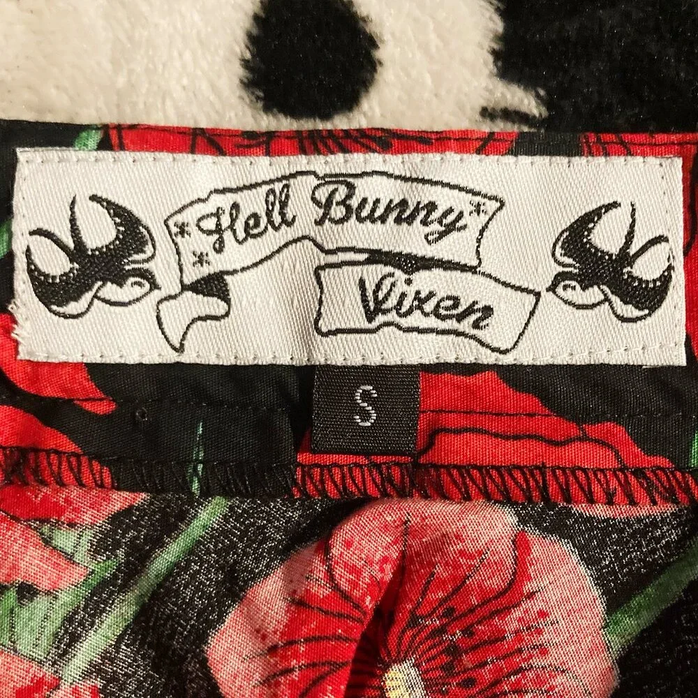 HELL BUNNY NWT Red and black floral poppy print circle skirt vintage style SMALL - Picture 2 of 14